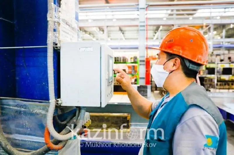 Ҳар йили 1 миллион кишини иш билан таъминлаймиз – ҚР Меҳнат вазири