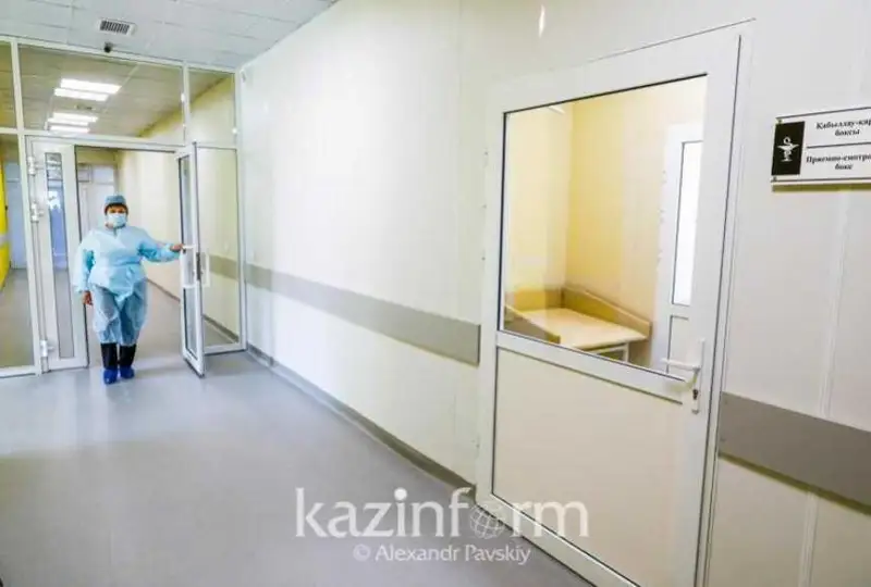 Попала в тестомешалку: студентка едва не лишилась руки в Костанае