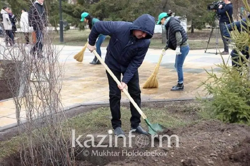 Общегородской субботник пройдет в Нур-Султане 17 сентября