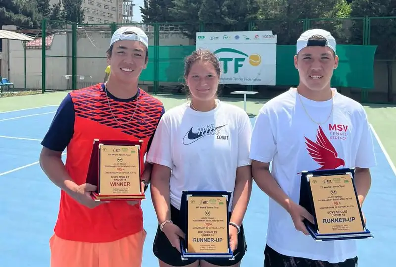 قازاقستاندىق جاس تەننيسشى باكۋدە وتكەن تۋرنيردە ابسوليۋتتى چەمپيون اتاندى