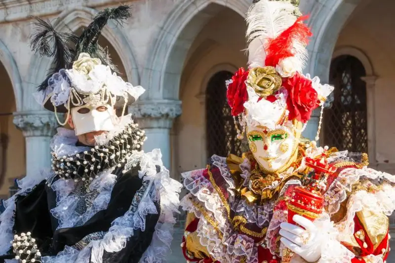 Сезон карнавалов открылся в Италии