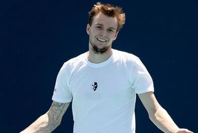 Александр Бублик проиграл 134-й ракетке мира