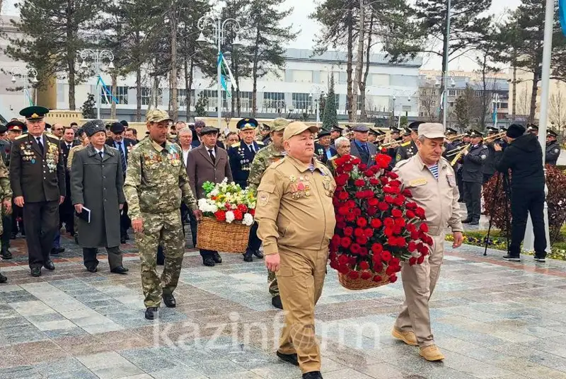 Ўзбекистон фахрийлари қозоғистонлик байналмилалчи-жангчиларни табриклади