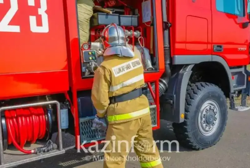 Камыш загорелся в области Абай