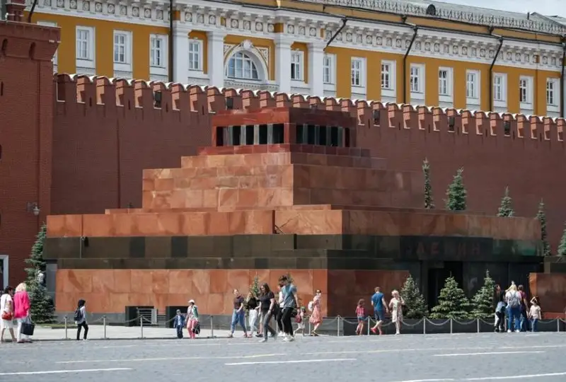 ماسكەۋدە لەنين ماۆزولەيىن ورتەمەك بولعان ادام ۇستالدى