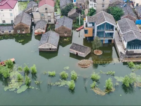 Хитойда қишлоқлар ва экин майдонлари сув остида қолди