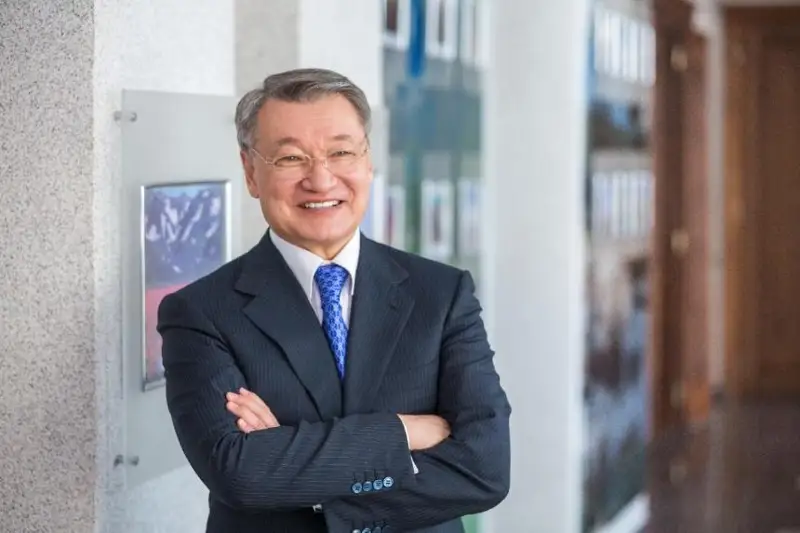 ش ق و اكىمى دانيال احمەتوۆ ورازا ۇستاۋدىڭ ارتىقشىلىعى جايلى ايتتى