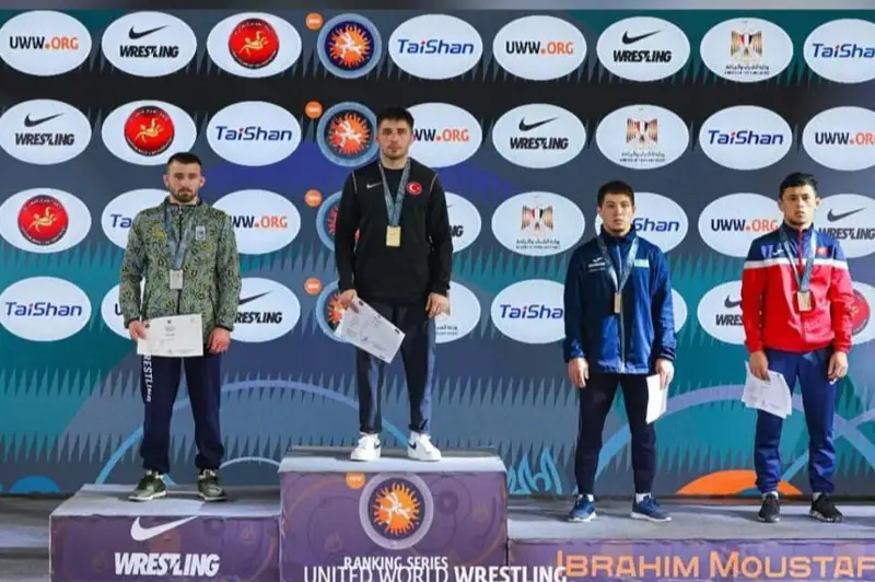 Мисрдаги турнир якунланди: қозоғистонлик полвонлар 13 та медални қўлга киритди