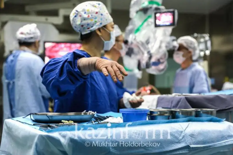 Шестилетней девочке с врожденной аномалией провели ювелирную операцию в Астане