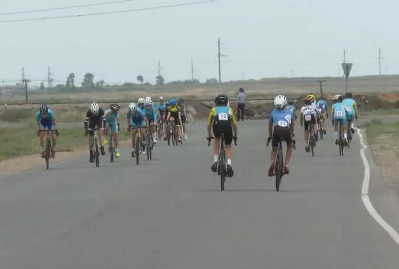 120 юных спортсменов принимают участие в многодневной велогонке в Сарани