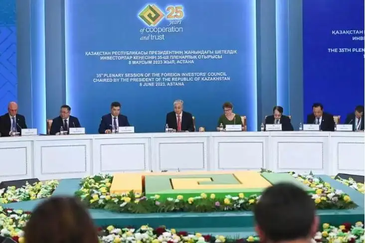 پرەزيدەنت شەتەلدىك ينۆەستورلار كەڭەسىنىڭ وتىرىسىندا قانداي ماسەلەلەر كوتەردى