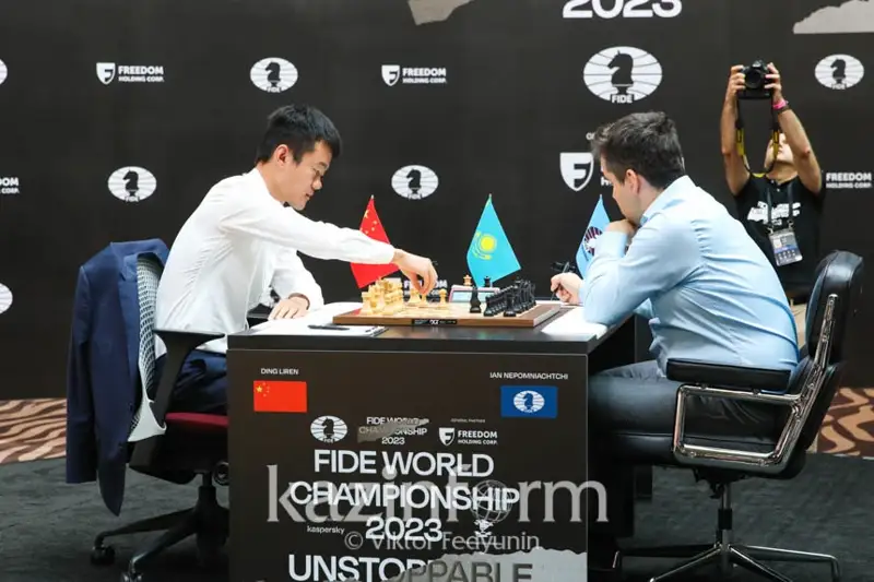 Непомнящий и Лижэнь в третий раз сыграли вничью на тай-брейке матча за шахматную корону