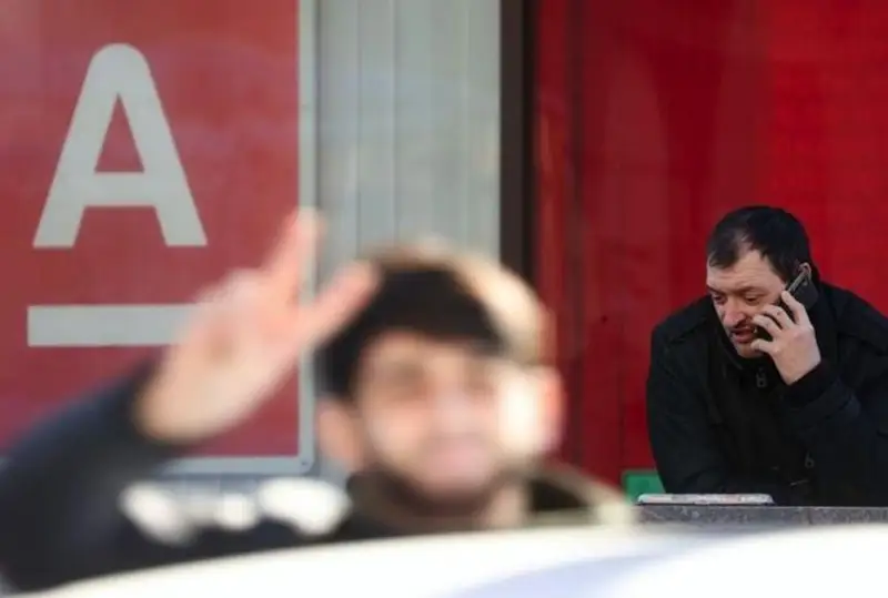 Владелец Альфа-банка выходит из всех активов в России