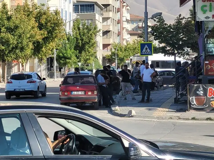 Туркиянинг Малатя провинциясида бир дақиқада икки марта зилзила содир бўлди