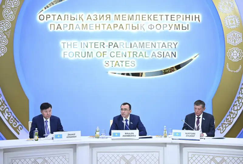 Qasym-Jomart Toqaev: Parlamentaralyq forým halyqtarymyzdyń múddesine saı keletin ýaqytyly bastama