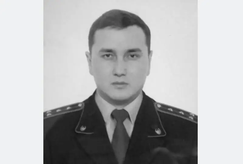 Участковый полицейский скончался на рабочем месте в Караганде