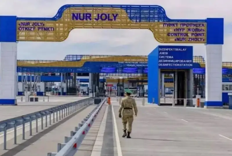 Разрешение на проезд по территории Китая будут выдавать казахстанским перевозчикам онлайн в пунктах пропуска