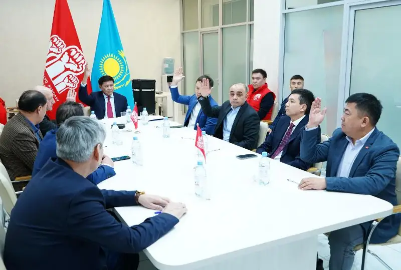 Halyq partııasynan Májilis mandatyn kimder ıelendi