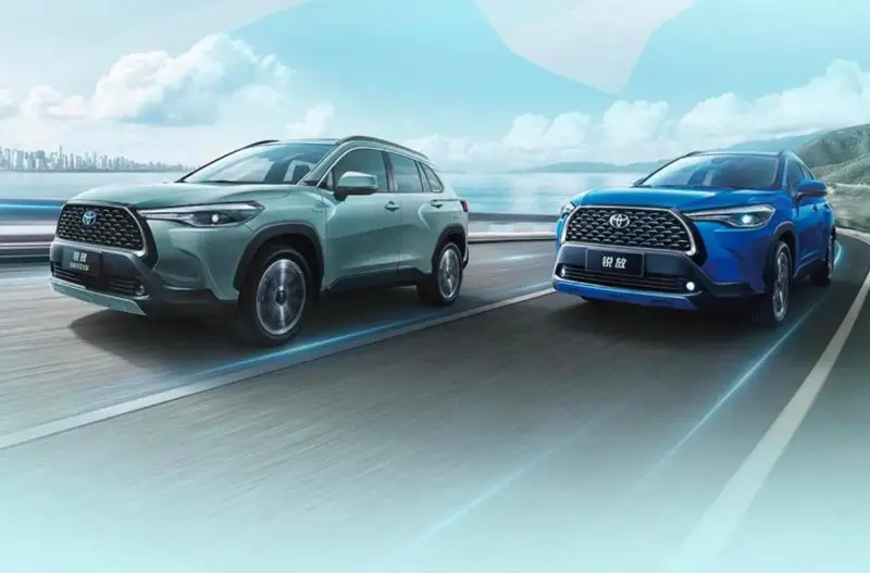 100 кмга 4,5 литр бензин — Toyota Corolla Cross гибрид кроссовери тақдим этилди