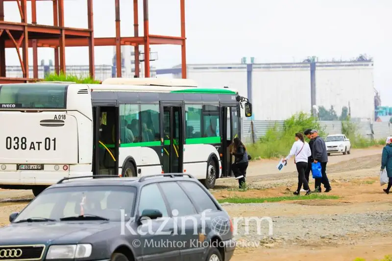 Автобусы по пяти маршрутам изменили схемы движения в Астане