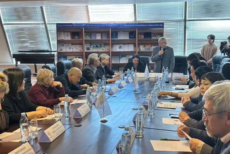 استانادا باۋىرجان نوگەربەك مۇراسىنا ارنالعان حالىقارالىق فورۋم ءوتىپ جاتىر