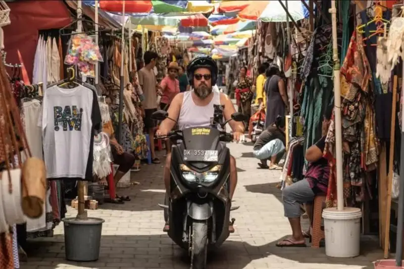 Власти Бали запретят туристам арендовать мотоциклы