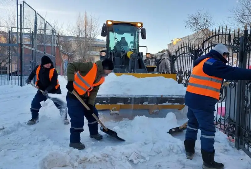 Свыше двух миллионов кубометров снега вывезли из столицы с начала зимы