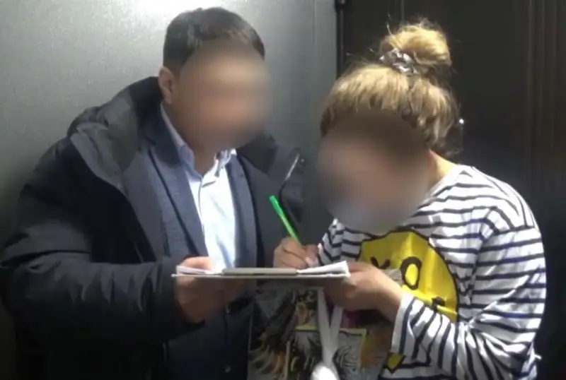 Abaı oblysynyń polıtseıleri «sıntetıkanyń» asa iri partııasyn tárkiledi