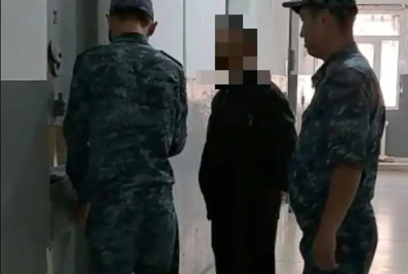 Жителя Туркестанской области задержали по подозрению в изнасиловании несовершеннолетней