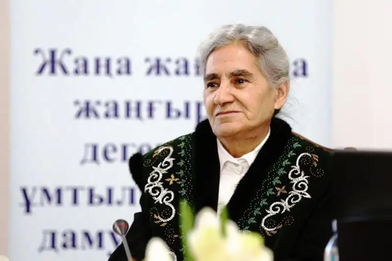 مەن ءۇشىن قازاق حالقى بارىنەن جوعارى تۇرادى - اسىلى وسمان