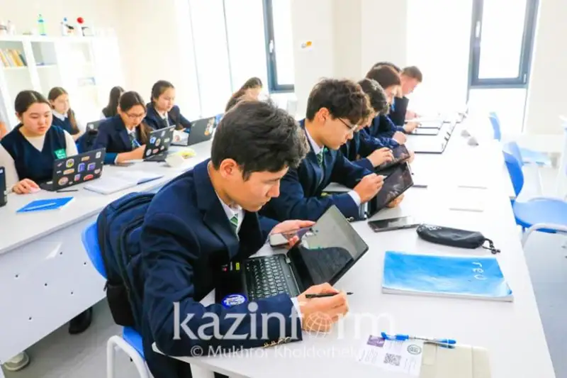 وقۋشىلاردىڭ مينيستر بۇيرىعىنسىز شەتەلگە شىعۋىنا تىيىم سالىنباق