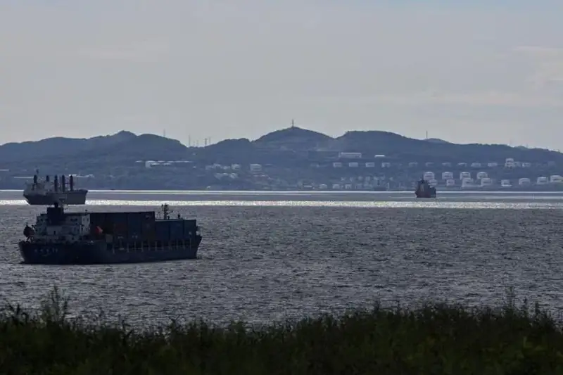 Цены на нефть снижаются на фоне приближения отчета ФРС США