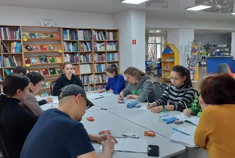 Қазір екі тілді мамандар сұраныста – тіл үйірмесінің мұғалімі Мария Колчина
