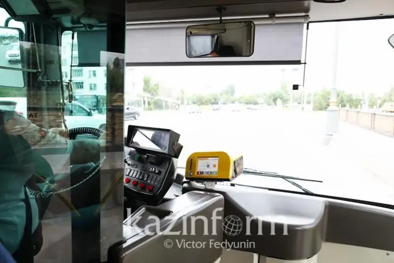 Зарплаты водителей общественного транспорта поднимут осенью в Астане