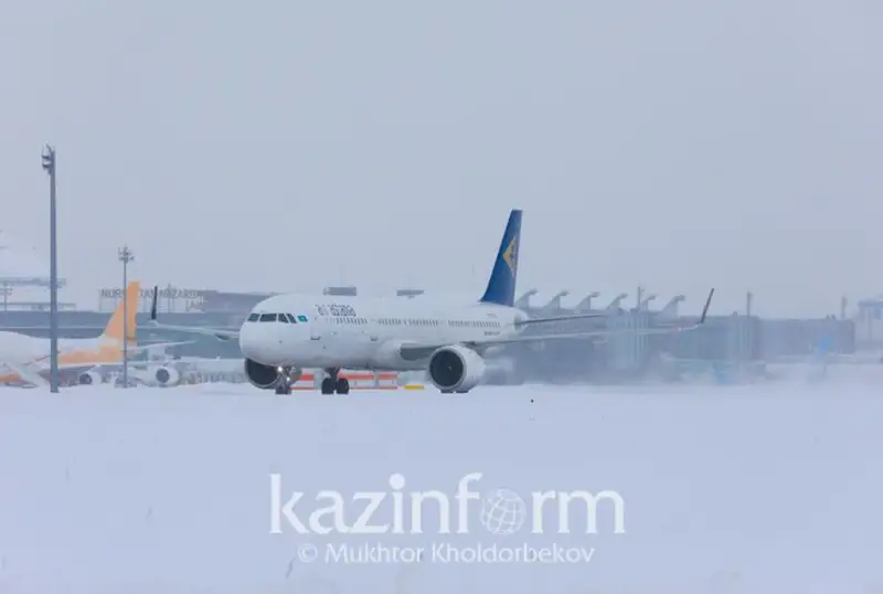 Авиакомпания Air Astana предупредила об авиа-локдауне