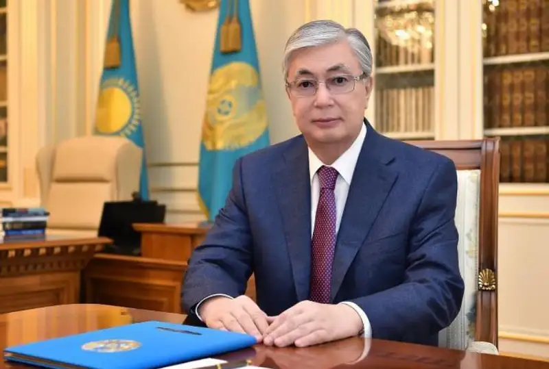 Қасым-Жомарт Тоқаев қазақстандықтарды Отан қорғаушы күнімен құттықтады