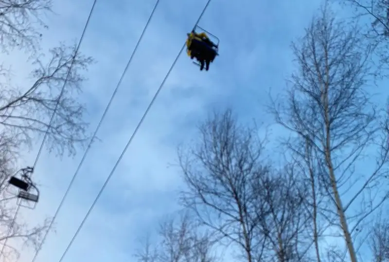 Шесть человек застряли на канатной дороге в Павлодарской области