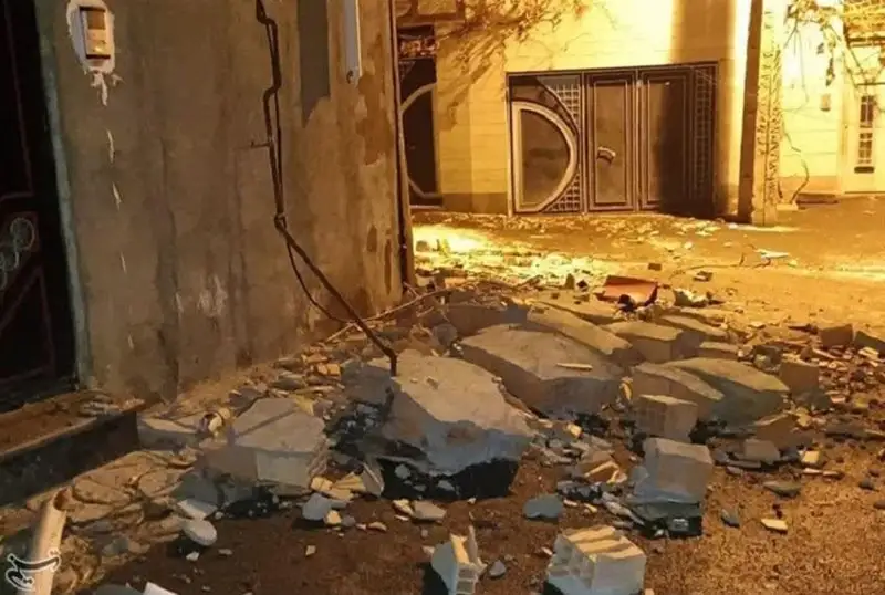 Землетрясение в Иране повредило более 16 тысяч домов