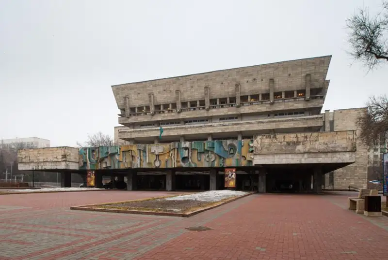 Здание легендарного театра капитально отремонтируют в Алматы
