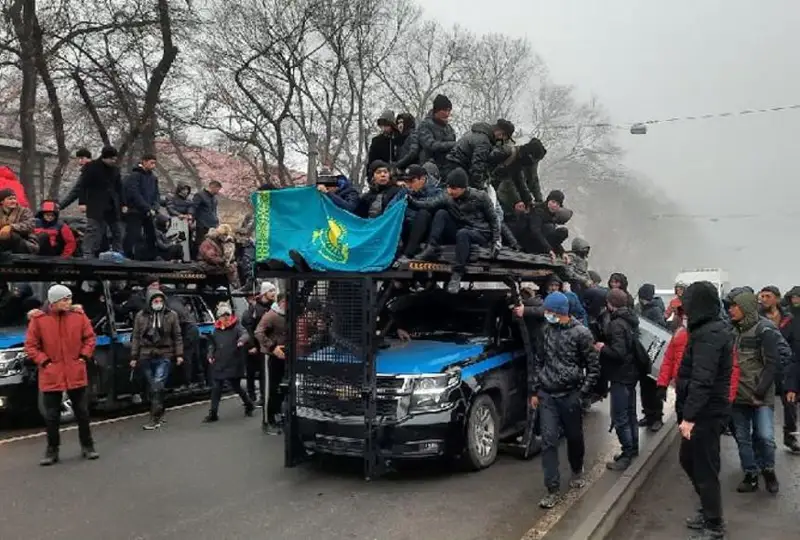 Qańtar oqıǵasyna qatysqandardyń bári bireýlerdiń aıdap salýymen shyqpaǵan – Abzal Quspan
