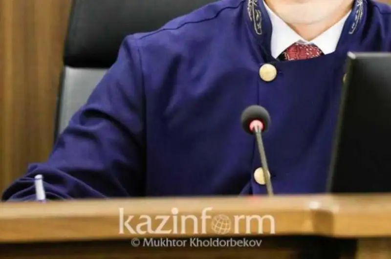 كونستيتۋتسيالىق سوتقا كوبىندە قاي ءوڭىردىڭ ازاماتتارى شاعىمدانادى