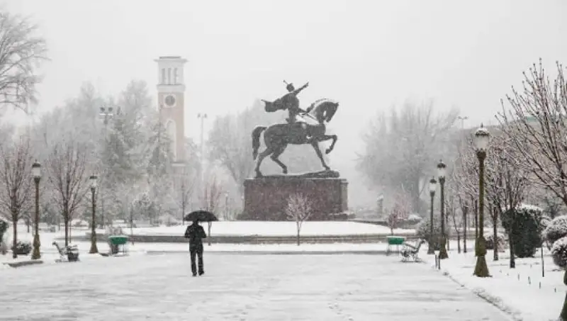 Tashkentte keıingi 50 jyldaǵy eń sýyq aýa temperatýrasy tirkeldi