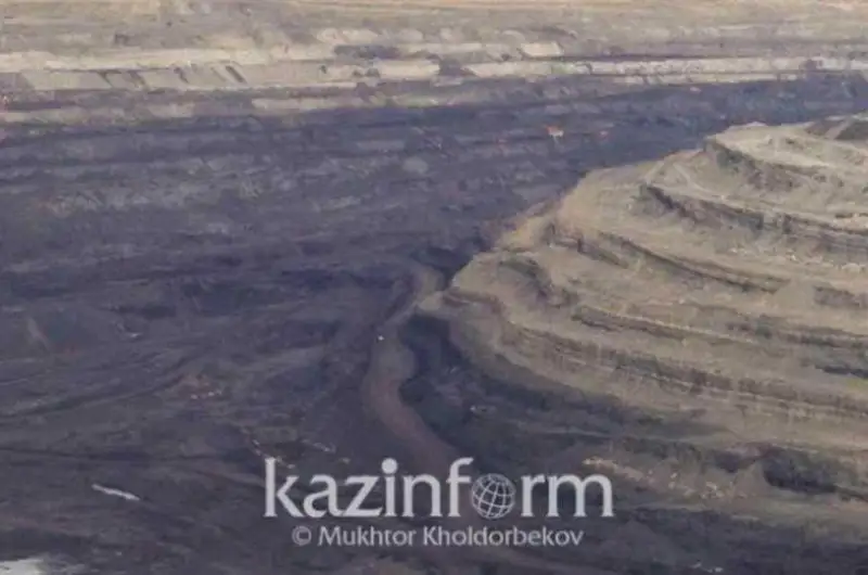 ەكونوميكا ءالى كۇنگە دەيىن پايدالى قازبالارعا تاۋەلدى بولىپ وتىر - پرەزيدەنت