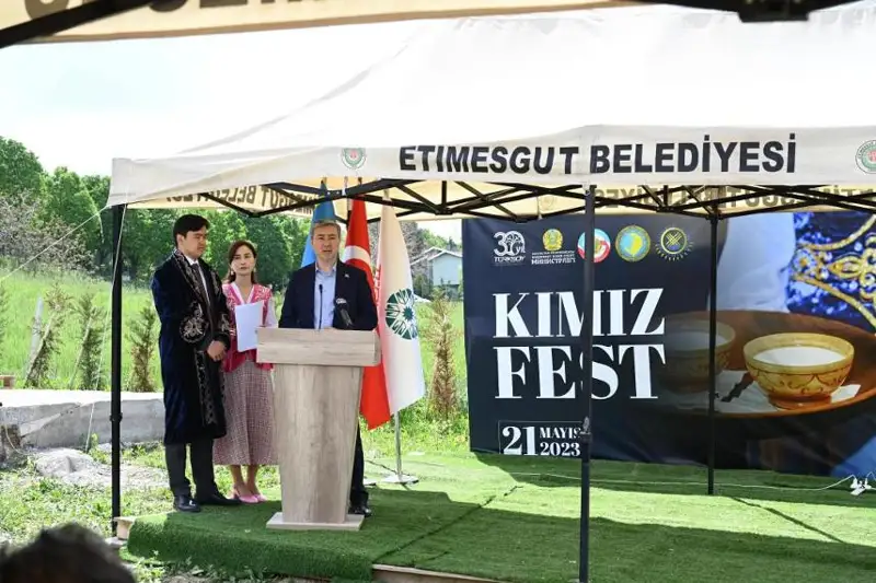 Ankarada qymyz festıvali ótti