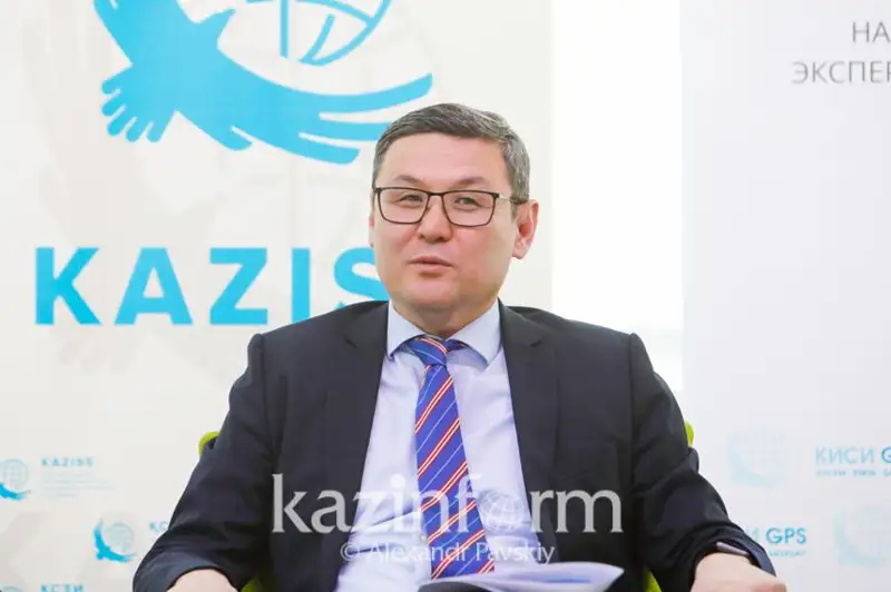 Смешанная избирательная система позволяет избежать чрезмерного дробления голосов - глава КИСИ