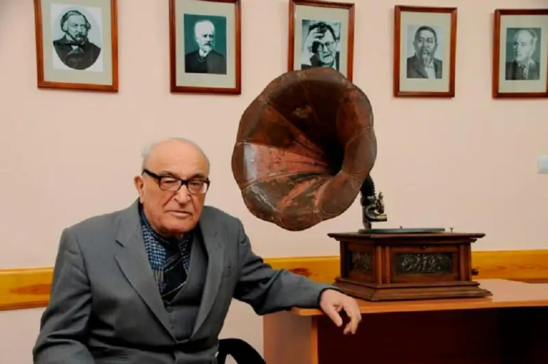 Коллекцию грампластинок Наума Шафера передадут Павлодару