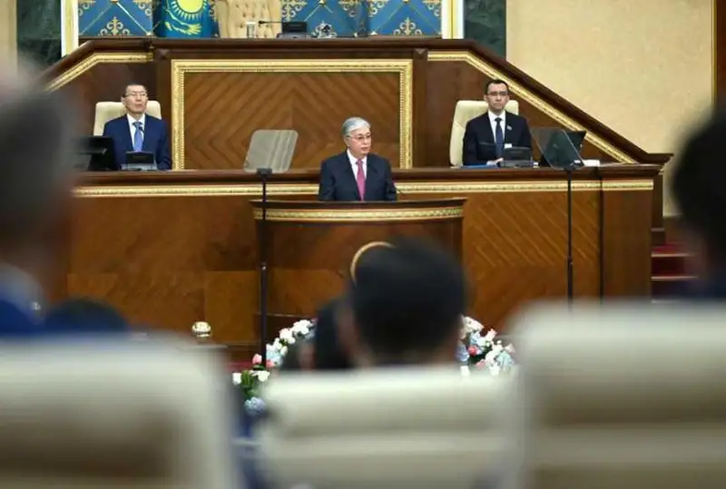 Бош вазир номзодини Аmanat партияси тақдим этади