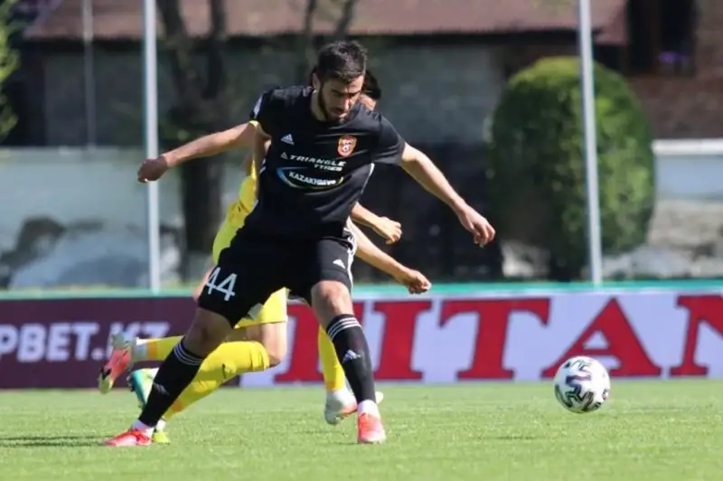 Fýtbol: «Shahter» «Jetisýǵa» ketken esesin qaıtardy