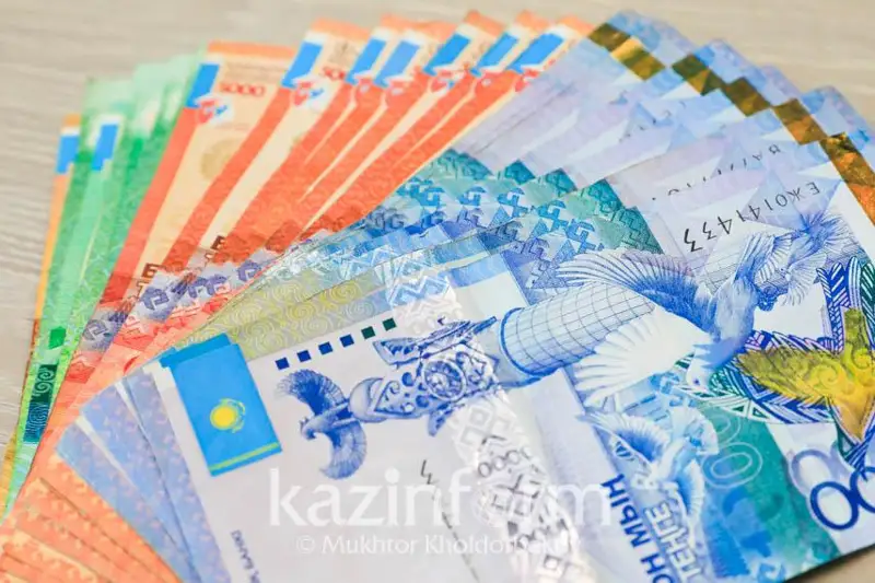 Наибольшие зарплаты в июле предлагали инженерам-гидрологам в РК