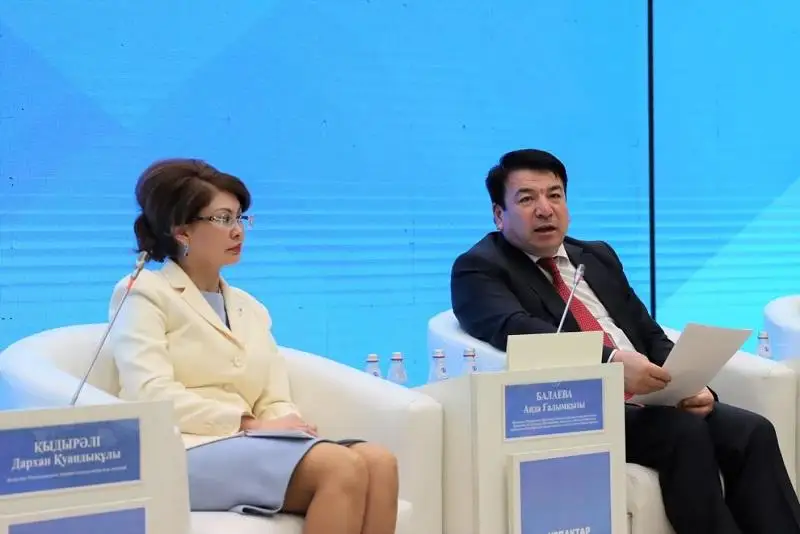 بولاشاق ۇرپاق تاربيەسىنە قاتىستى ماسەلەلەر كۇن ساناپ ارتىپ كەلەدى - اتا-انالار فورۋمى